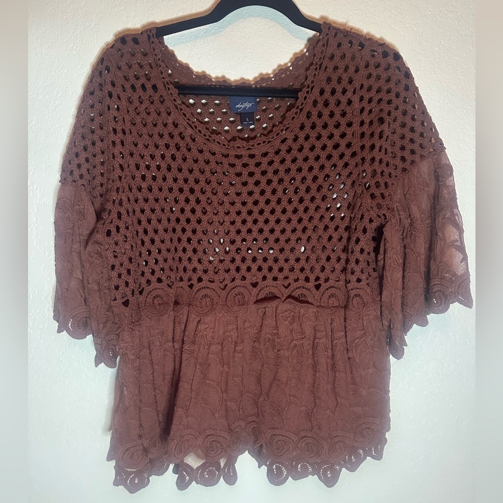 Day trip unique top size large